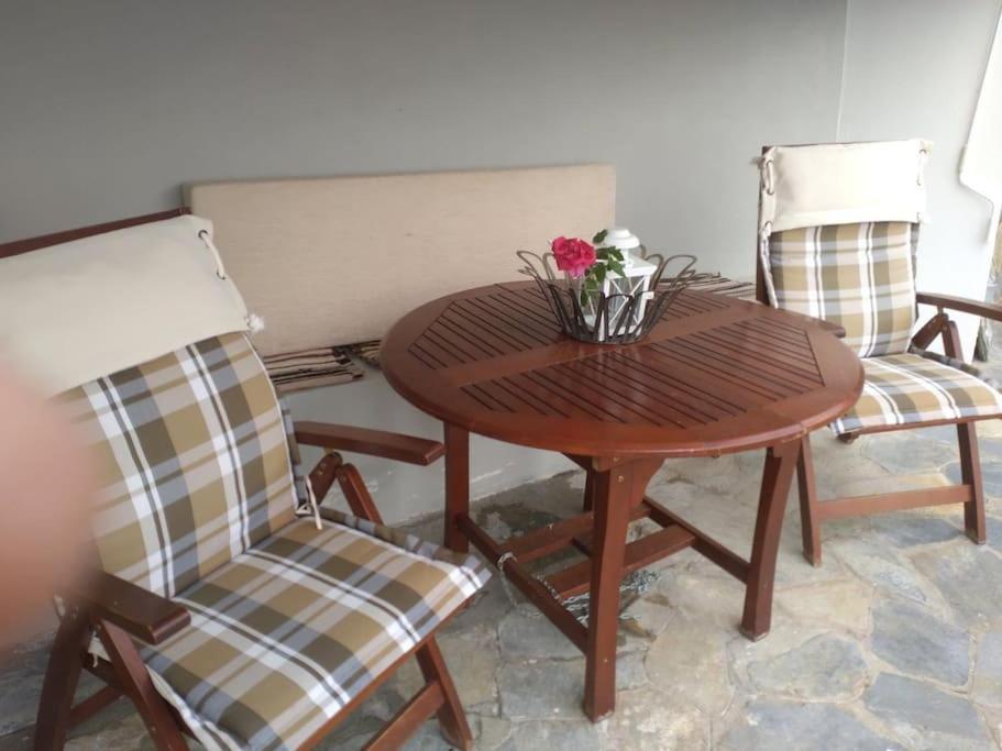 Stagiates Athena'S Guest House מראה חיצוני תמונה